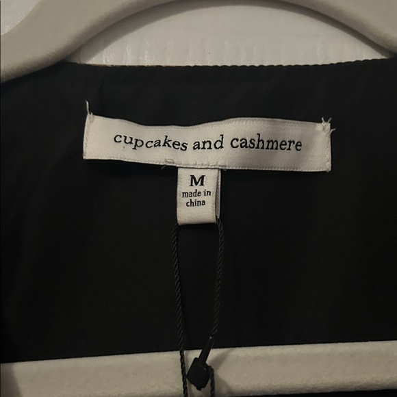 cupcakes & cashmere Black Floral Long Sleeve Dress - Picture 3 of 8